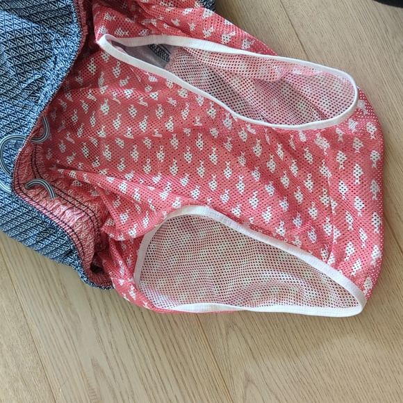 Ted Baker Geo Print midi swim shorts size 2 - Picture 8 of 11